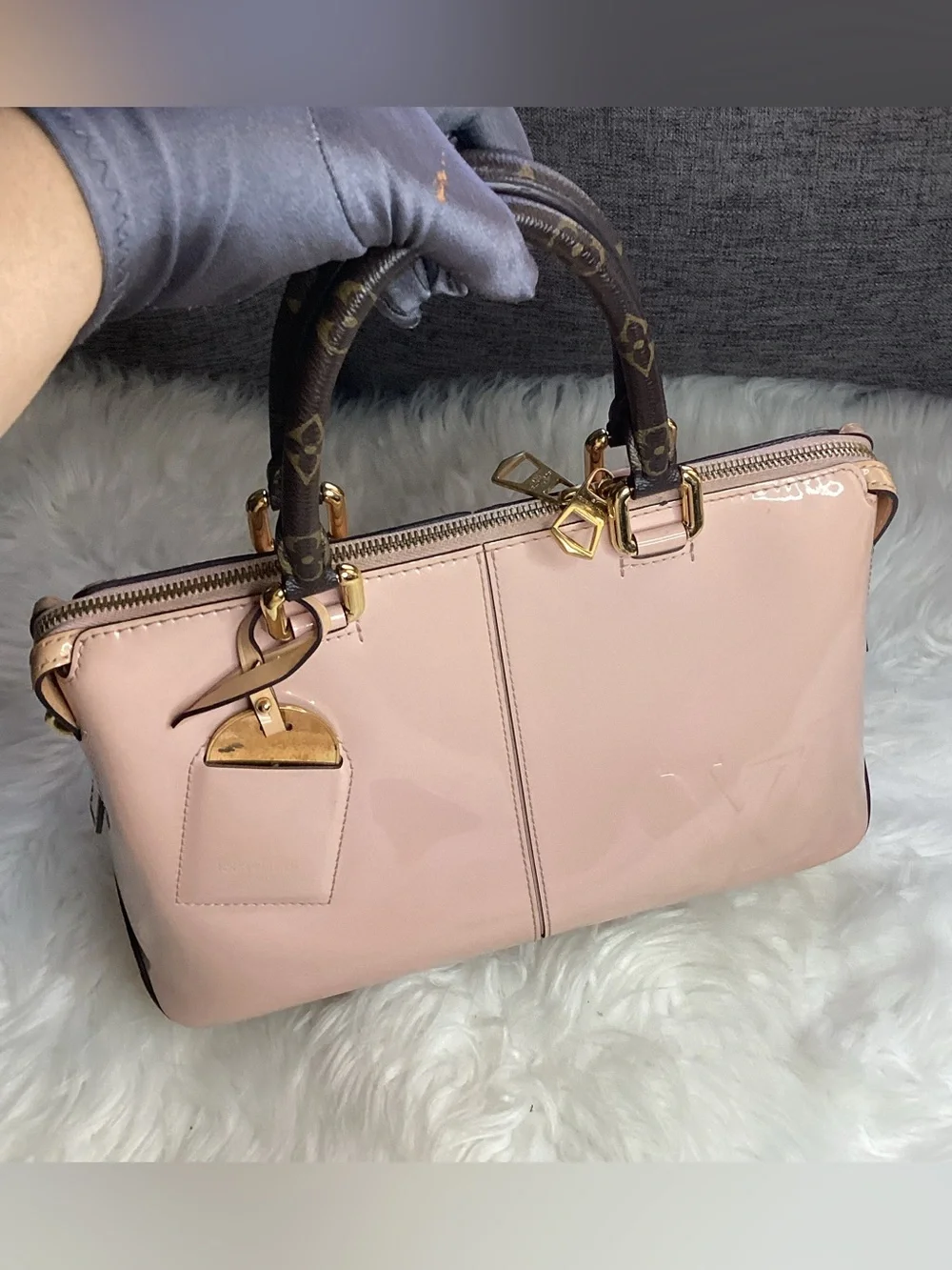 LOUIS VUITTON Rose Ballerine Vernis Miroir Tote Bag
